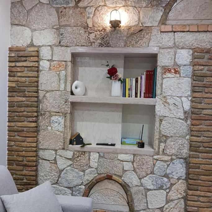 Ferienwohnung Boutique Eptalofos 15Min From Airport And Sea Kouvarás Exterior foto